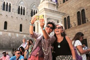 Tuscany: Day Trip to Pisa, Siena, San Gimignano, and Chianti - Making Pisa time feel less rushed (and getting your best photos)
