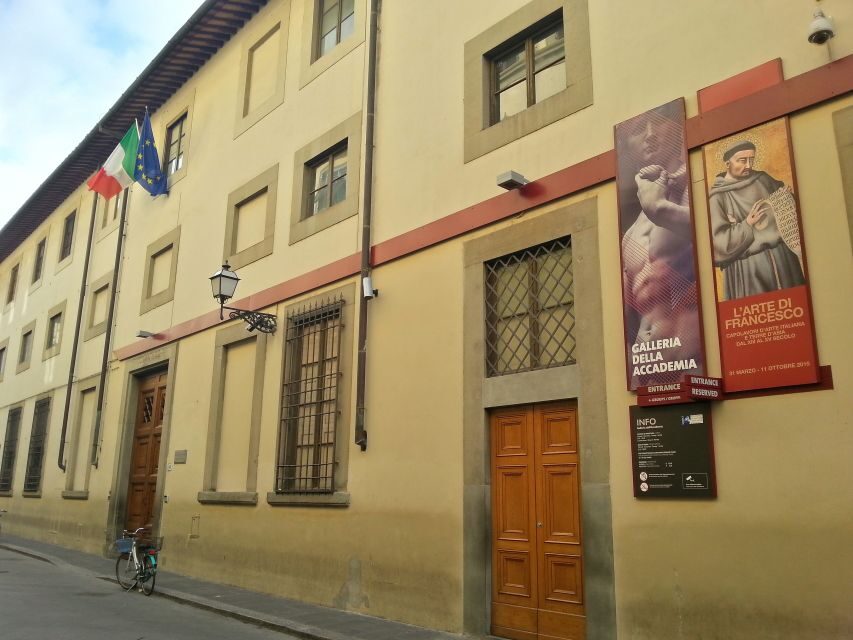 Uffizi and Accademia: Independent Visit with Audio Guide - Uffizi on the Top Floor: Vasari’s Building and the Renaissance Hits