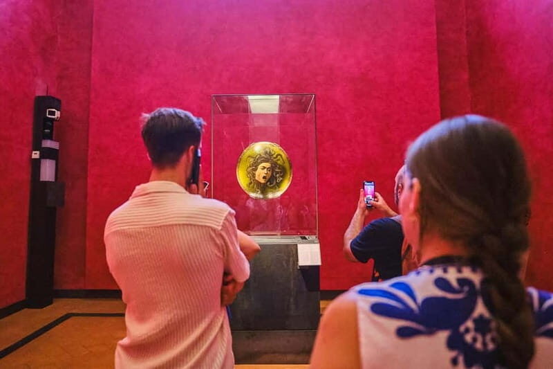Uffizi Gallery & optional Vasari Corridor Guided Tour - A clever design detail: how the corridor bypasses the Mannelli Tower