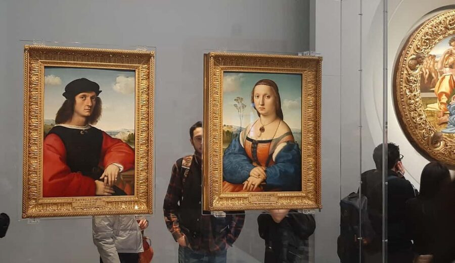 Uffizi Gallery skip-the-line ticket & self-guided visit APP - Where to meet at Door 1 (and what to look for)