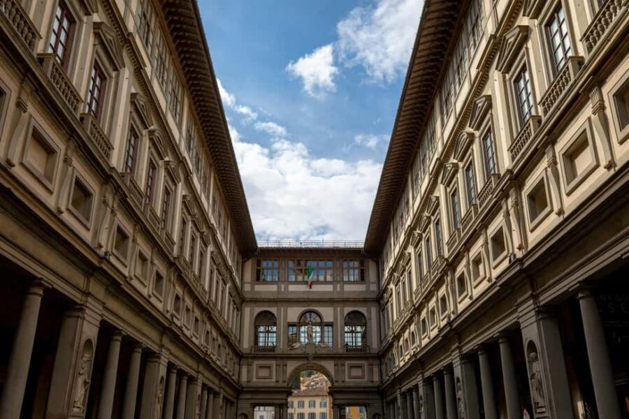 Uffizi Gallery skip-the-line ticket & self-guided visit APP - Ticket + app code at the entrance: the real workflow