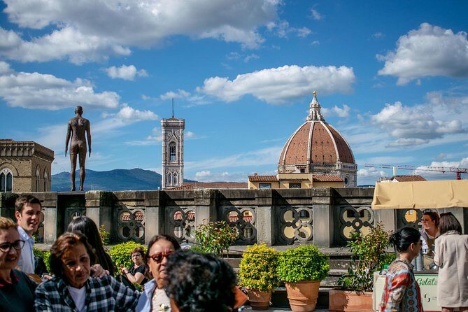 Uffizi Gallery Tour With Skip The Line Ticket - The Comfort Extras: Earphones, Coffee, and a Human-Scale Pace
