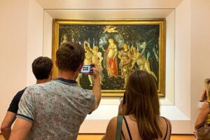 UFFIZI Private Tour in Florence Italy - Reading the Renaissance Through the Medici Family Stories