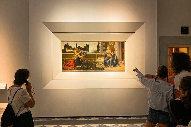 UFFIZI Private Tour in Florence Italy - Comfort in a Crowded Gallery: Stairs, Elevators, and Smart Pauses