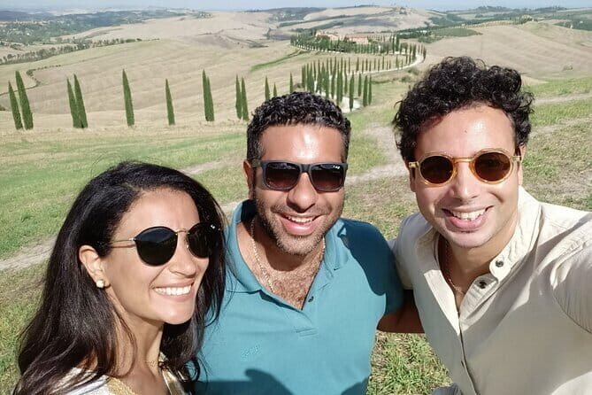 VIP Brunello Montalcino, Montepulciano & Val d'Orcia with Lunch - Montalcino First: Fortress Views and a Boutique Winery Lunch-Tasting