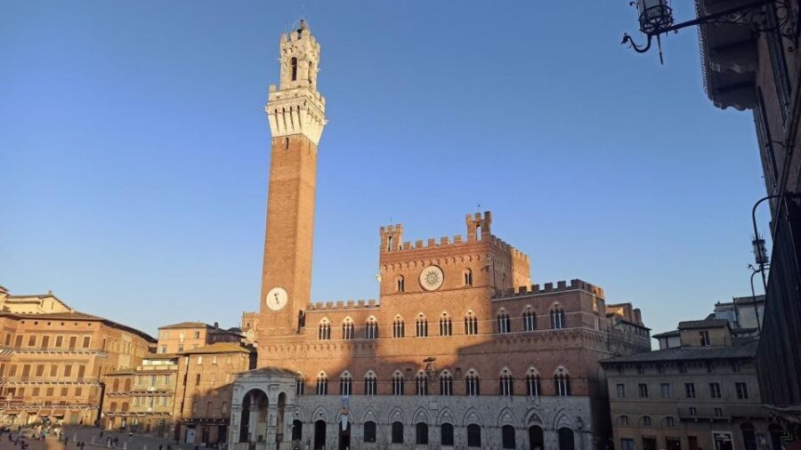 Visit Siena and San Gimignano with lunch at a family farm - Should you book this Siena and San Gimignano day?