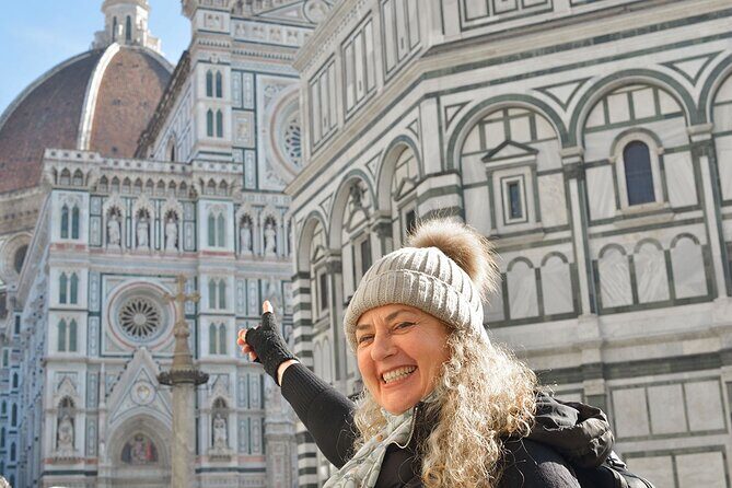 Walking Tour and Wine Experience in Florence - Ponte Vecchio: Photo Time With Meaning