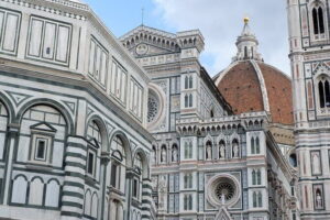 Walking tour of Florence with a private Florentine Tourist Guide - Piazza Santissima Annunziata and the Ospedale degli Innocenti