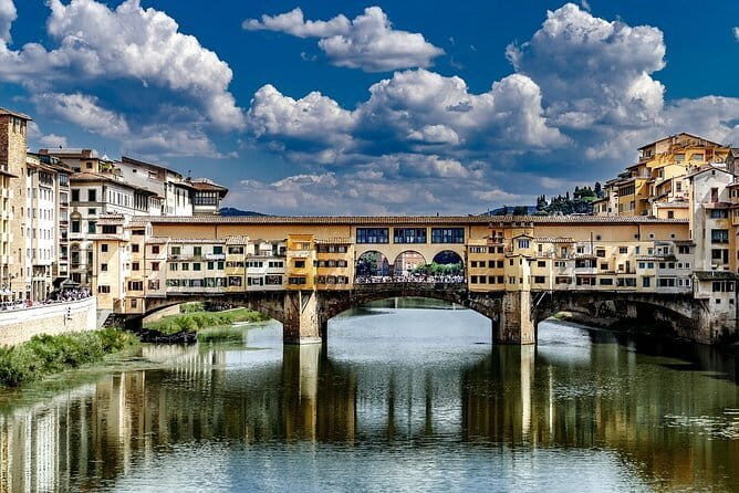 Walking Tour with Wine Tasting in Florence - Via del Gomitolo dell’Oro: the guided Tuscan wine tasting