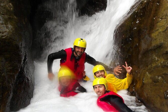 Wild Canyoning - The 2.5-hour canyoning rhythm: what the session feels like