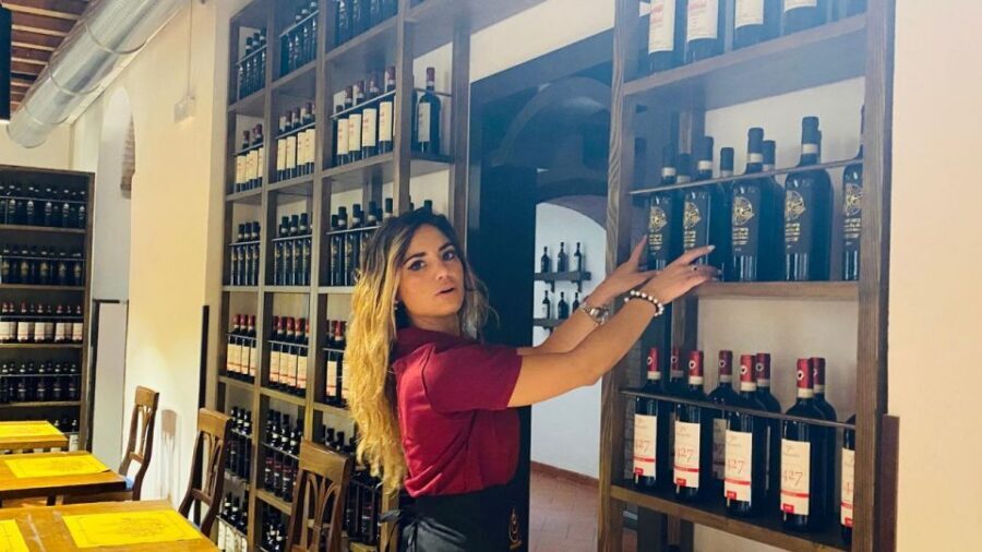 Wine Tasting and Paring Class Guided Tour in Florence - The guide’s role: facts, stories, and a smoother palate