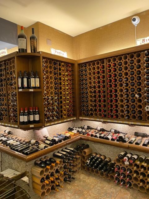 Wine Tasting Experience in Florence city centre - Your food pairing: three kinds of bruschetta