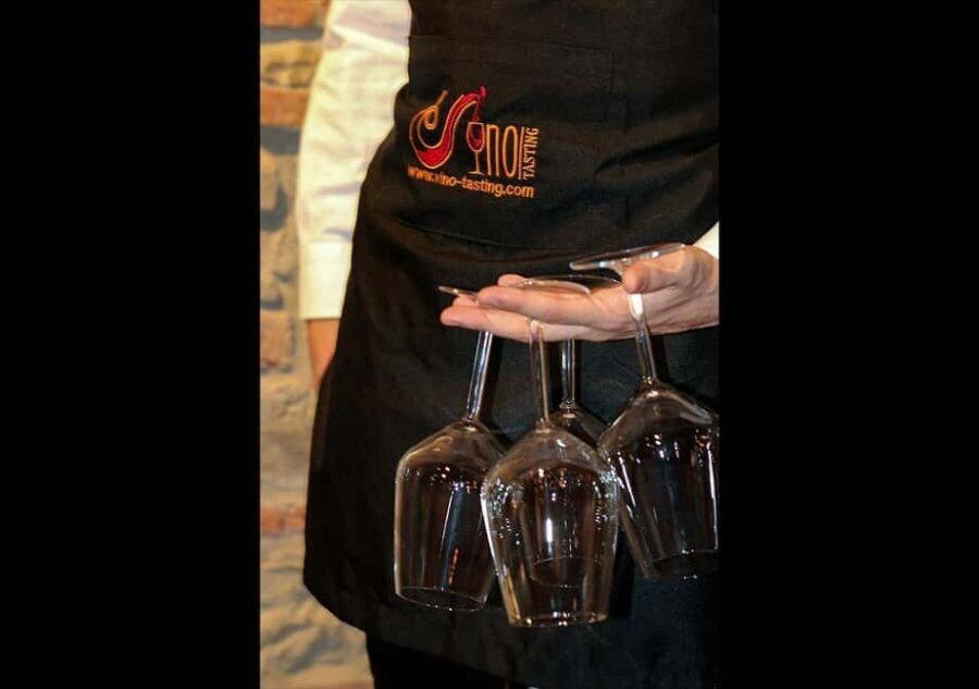 Wine Tasting Experience with Seven Types of Tuscan Wine - Should You Book This Tuscan Wine Tasting in Florence?