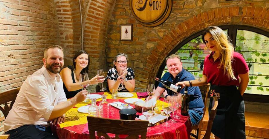 Wine Tasting Experience with Three Types of Tuscan Wine - Where This 1-Hour Tuscan Tasting Fits in Your Florence Day