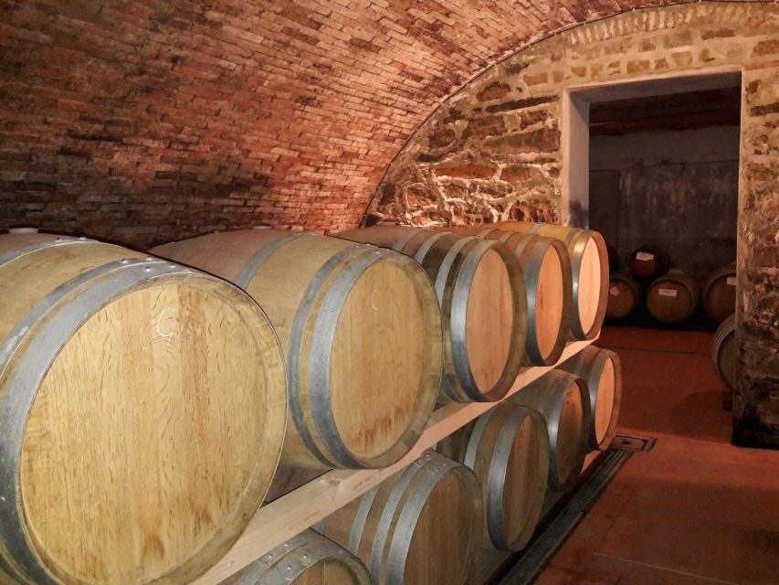 Wine Tour in Open Top Van - The open-top van experience: comfort, views, and smart packing