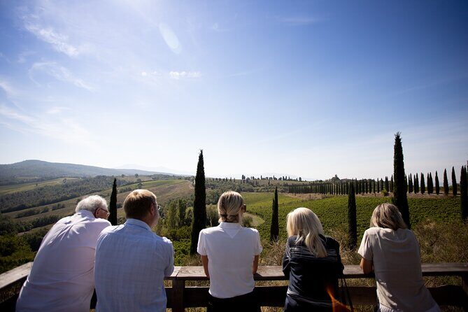 Winery tour & wine tasting in Montalcino - Who should book this Corte Pavone tour (and who might skip)